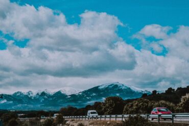 Avant un road trip en Espagne : la checklist entretien que tout conducteur devrait suivre