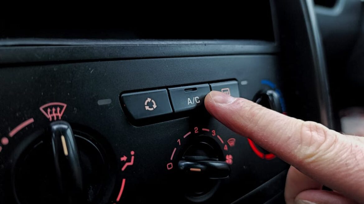 Entretien climatisation voiture : guide complet 2026